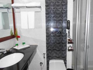 The South Park Hotel - Trivandrum - 7