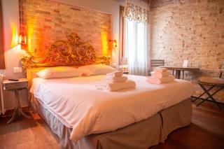 Rosso Charm B&B - Venezia - 6