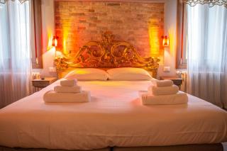 Rosso Charm B&B - Venezia - 9