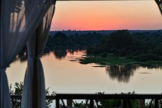 Simbavati Hilltop Lodge - Timbavati Game Reserve - 7
