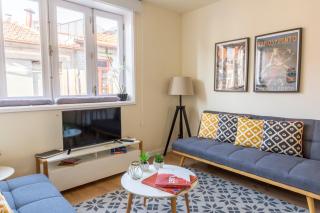 Oporto Between Walls by the center with A/C - Porto - 2