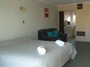 Ascot Motor Lodge - 1