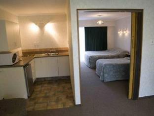 Parklands Motel & Apartments Te Anau - Te Anau - 8