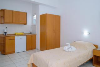 Stratis Apartments - 5
