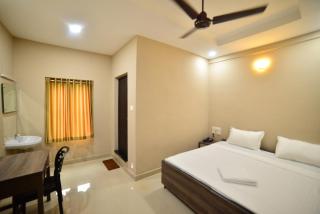 Hotel Priya - 5