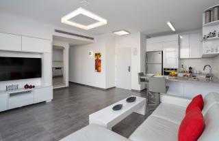 Florentine 2BR with Sea View by HolyGuest - Tel Aviv - 8
