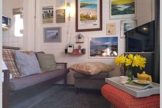Cattle Shed Cottage - Narberth - 2