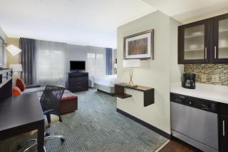 Staybridge Suites Cleveland Mayfield Heights Beachwood by IHG - Mayfield Heights - 9