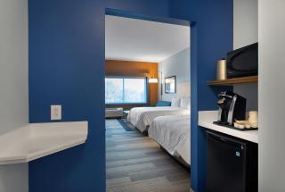 Holiday Inn Express & Suites - Fayetteville South by IHG - Fayetteville - 2