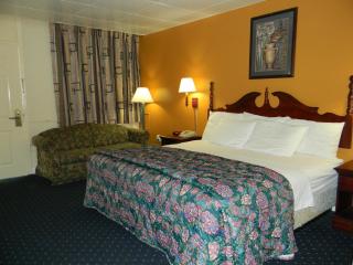 Fairfax Motel - Roanoke Rapids - 2