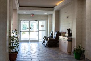 Morgantown Inn & Suites - Morgantown - 1