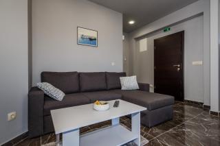 Apartment ANDRIANA with outdoor pool - Kaštela (Castelli) - 3
