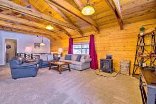 McCall Retreat with Hot Tub - half Mi to Downtown! - McCall - 1