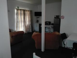 Balcony Manor - White River - 7