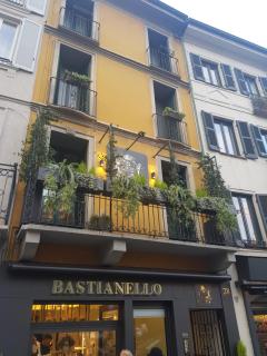 Philips apartment centro citta Corso Italia - Milan - 6