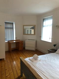Locke House - Newport - 3