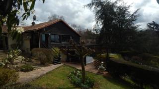 The Petite Chalet Chambre d'hôtes - LʼIsle-Jourdain - 8