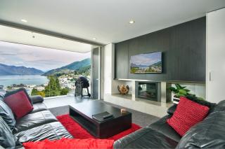 Luxury on the Lake - Queenstown - 1