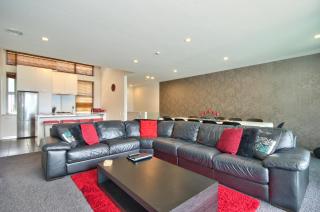 Luxury on the Lake - Queenstown - 4