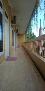 Orange Hotel - Labuan Bajo - 1