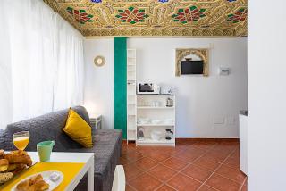 Casablanca CityCenter Young People Only - Málaga - 2