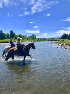 Heart Six Ranch - Moran - 1