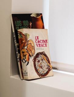 Apartment to old town - 1