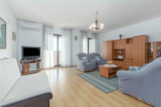 Apartment Paola for max 7 Pax with 3 bedrooms large garden and spacious balconies overlooking the sea - Poreč - 8