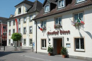 Hotel Gasthof Bären - Weingarten - 0