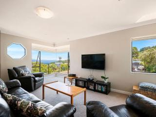 Acacia Bay Getaway - Lake Taupo Holiday Home - Taupo - 3