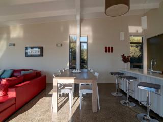 Kotare Point Paradise - Akaroa Holiday Home - Akaroa - 4