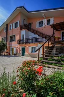 B&B Apartments Casa Sullavalle - Montefortino - 4