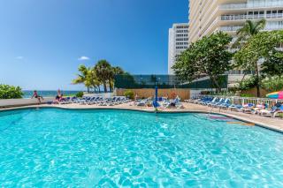 Ocean Beach Condo 3BR On the Sand 811 - Fort Lauderdale - 0