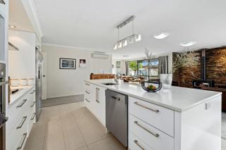 Maison de Maude - Lake Hawea Holiday Home - Lake Hāwea - 2