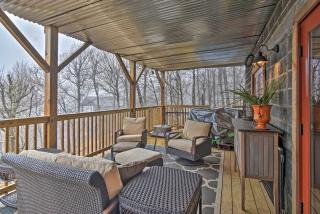 1 Mi to Beech Mtn Cabin with Fire Pit and BBQ! - Beech Mountain - 7