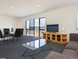 Sand Castles - Mount Maunganui Holiday Home - 3