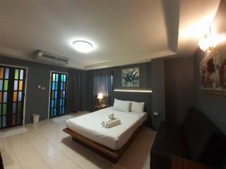 Bangkok Travel Suites Hotel - Nonthaburi - 2
