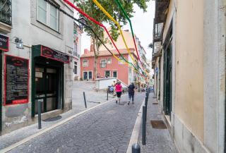 Historical Alfama, building top, 5mn to train and subway - Lissabon - 7