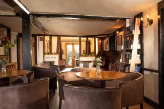 The Cock Inn Hotel - Sheering - 4
