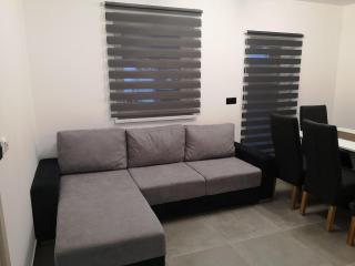 APP Aleksa 6168 - 6