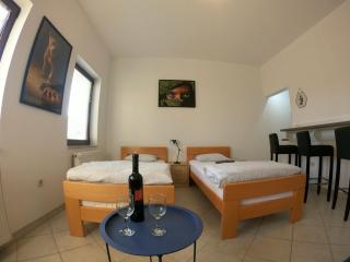 Apartment Ivan-Experience 2 Bedrooms - Ljubuški - 4