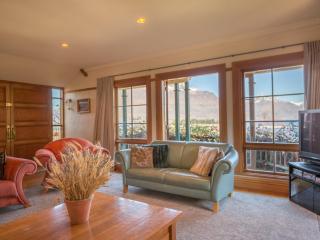 McAlister House - Queenstown Holiday Home - Queenstown - 9