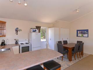 Tuis on Tata - Golden Bay Home Tata Beach - 3