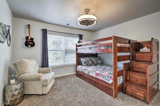 Upscale Flagstaff Home with Hot Tub and Mountain Views - Flagstaff - 1