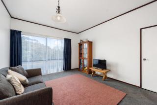 Courtside Quarters - Waihi Beach Holiday Home - Waihi Beach - 2
