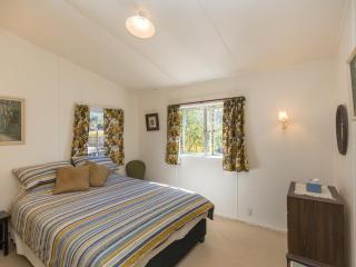 Southern Lakes Sweetie - Albert Town Bach - Wanaka - 2