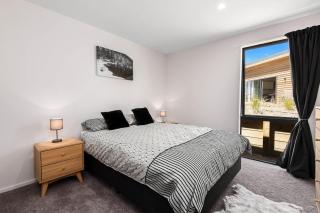 The Place To Be - Wanaka Holiday Home - Wanaka - 1