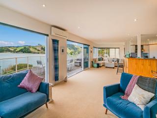 Seaview Serenity- Whitianga Holiday Home - 7