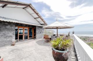 Adinda Beach Hotel and Villa - Bantul - 8