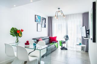 Bristol Sunset Beach - Holiday Apartments - 1